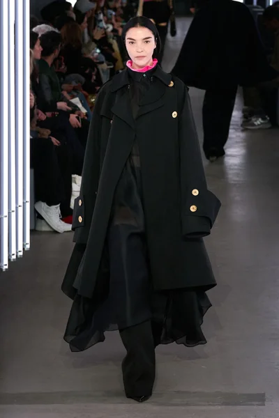 Look 17